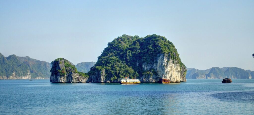 Crucero de Lujo de 2 Días por la Bahía de Halong y la Bahía de Lan Ha
