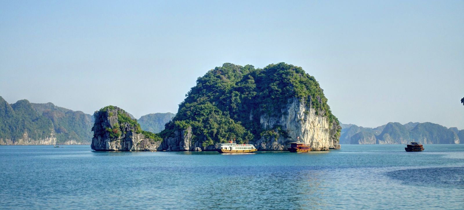 Crucero de Lujo de 2 Días por la Bahía de Halong y la Bahía de Lan Ha