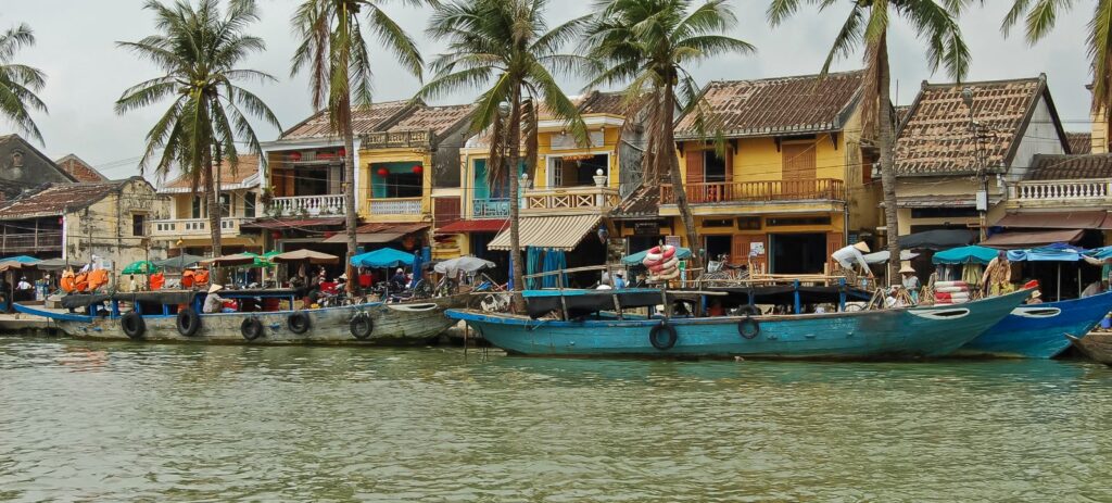 Excursión por la Costa de Hoi An y Da Nang
